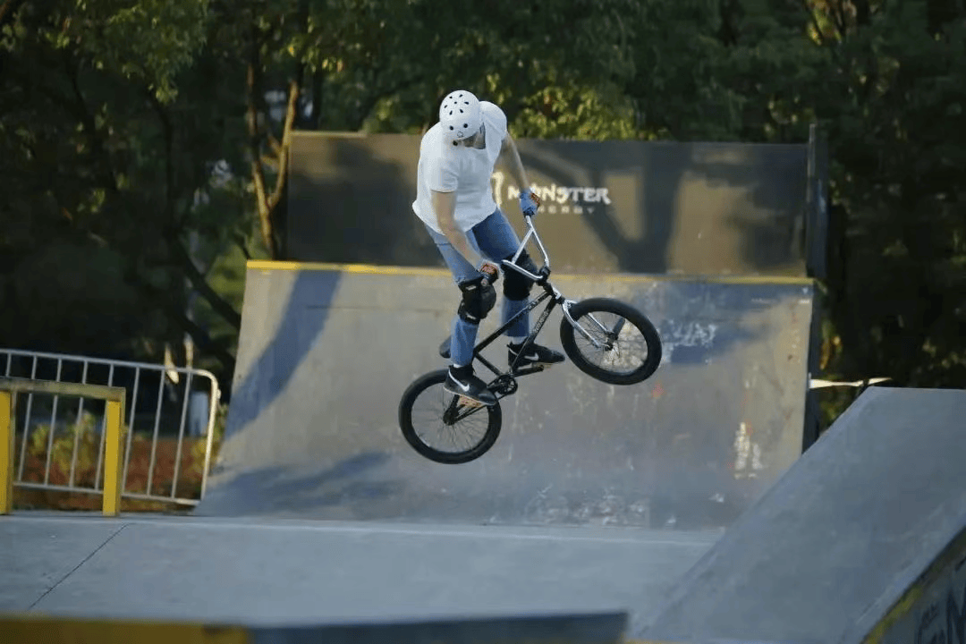 话 - 环境户型价格地址楼盘详情配套电话